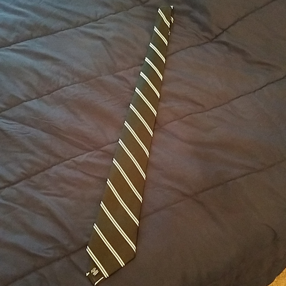 Brand New Black and white tie